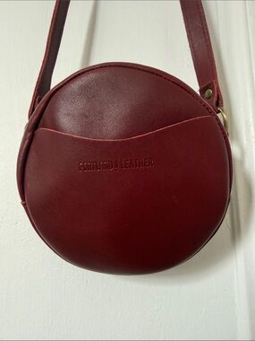 Portland Leather Round Crossbody Bag in Burgundy